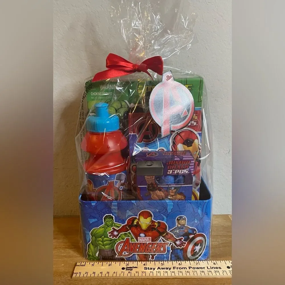 New Marvel Avengers Kids Boy Gift tin Set Birthday Holiday Festive